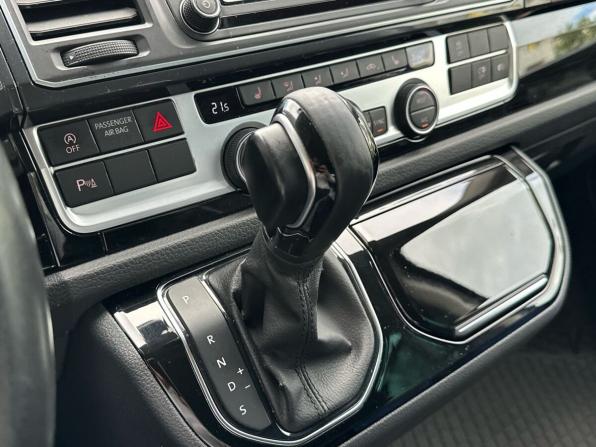 Volkswagen Multivan T6 с пробегом 2019 года, цена 4 199 000 рублей, 239000 км, минивэн, Автокод Объявления