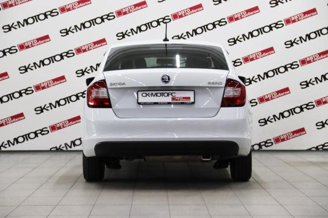 Skoda Rapid I с пробегом 2017 года, цена 950 550 рублей, 145532 км, лифтбек, Автокод Объявления