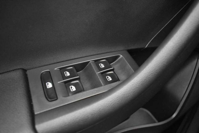 Volkswagen Polo VI с пробегом 2021 года, цена 1 515 000 рублей, 80893 км, лифтбек, Автокод Объявления