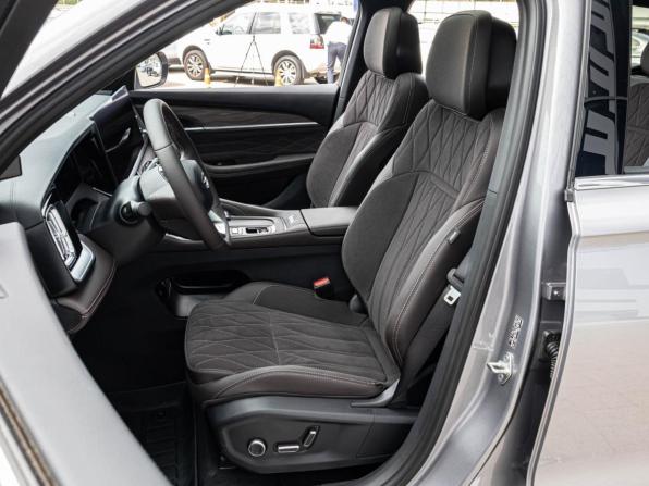 Geely Monjaro I Рестайлинг 2 (China Market) с пробегом 2026 года, цена 4 330 000 рублей, 24 км, внедорожник, Автокод Объявления