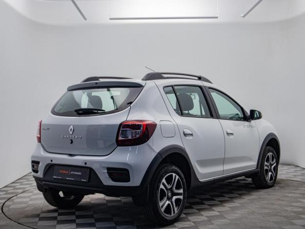 Renault Sandero II Рестайлинг с пробегом 2019 года, цена 1 260 000 рублей, 19967 км, хэтчбек, Автокод Объявления