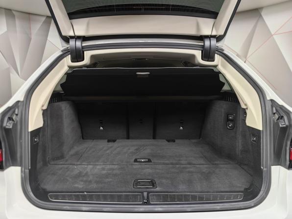 BMW 5 серии VII (G30/G31/G38) Рестайлинг с пробегом 2022 года, цена 3 297 000 рублей, 89493 км, универсал, Автокод Объявления