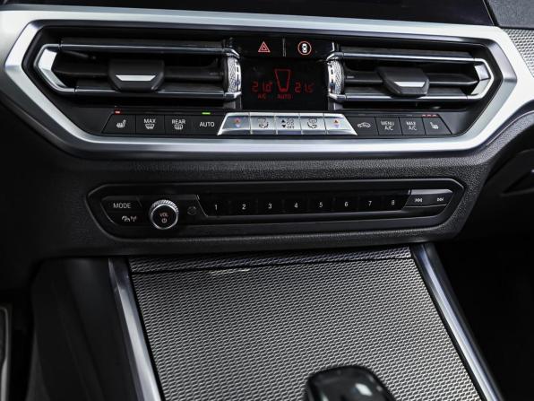 BMW 3 серии VII (G2x) с пробегом 2019 года, цена 3 284 000 рублей, 118537 км, седан, Автокод Объявления