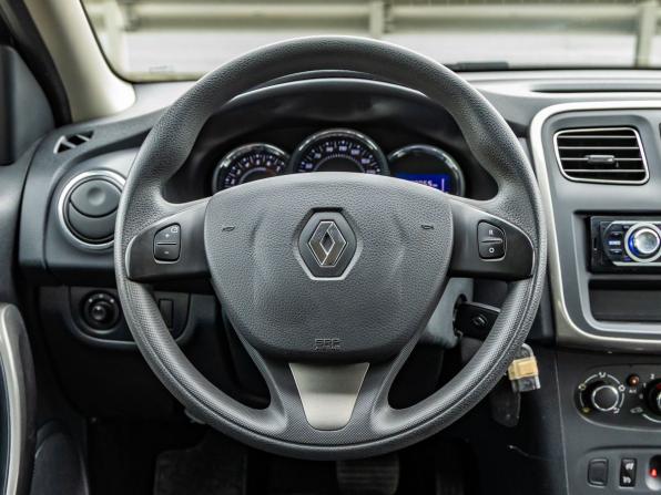 Renault Sandero II с пробегом 2017 года, цена 1 088 000 рублей, 70065 км, хэтчбек, Автокод Объявления