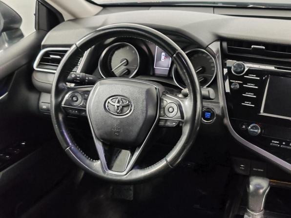 Toyota Camry VIII (XV70) с пробегом 2019 года, цена 2 199 000 рублей, 235676 км, седан, Автокод Объявления