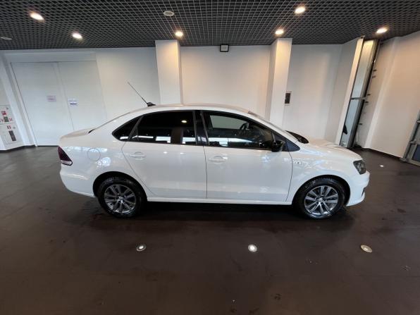 Volkswagen Polo V Рестайлинг с пробегом 2019 года, цена 1 480 000 рублей, 99725 км, седан, Автокод Объявления