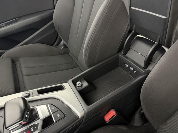 Audi A4 V (B9) с пробегом 2015 года, цена 2 125 000 рублей, 180000 км, седан, Автокод Объявления