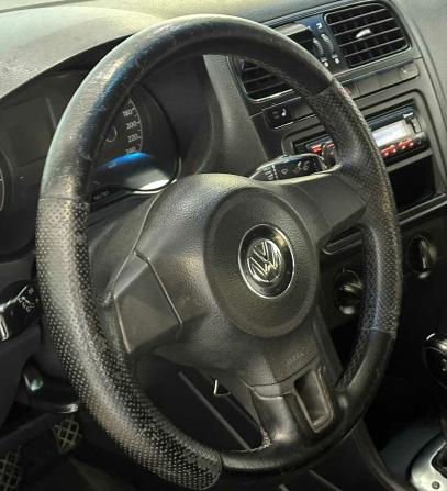 Volkswagen Polo V с пробегом 2012 года, цена 499 000 рублей, 322779 км, седан, Автокод Объявления