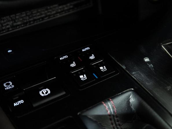 Lexus RX IV с пробегом 2017 года, цена 2 900 000 рублей, 160000 км, внедорожник, Автокод Объявления
