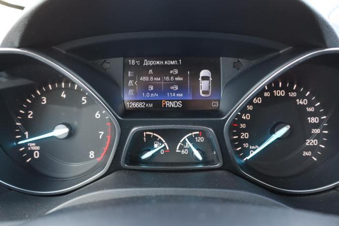 Ford Kuga II Рестайлинг с пробегом 2018 года, цена 1 599 000 рублей, 125000 км, внедорожник, Автокод Объявления