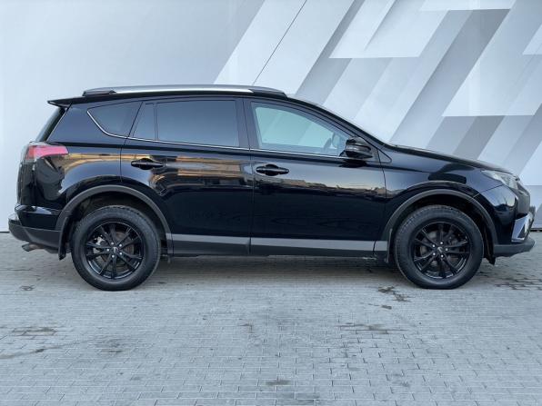 Toyota RAV4 IV (XA40) Рестайлинг с пробегом 2018 года, цена 2 298 000 рублей, 178092 км, внедорожник, Автокод Объявления