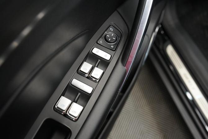 Geely Atlas Pro с пробегом 2023 года, цена 2 180 000 рублей, 53000 км, внедорожник, Автокод Объявления