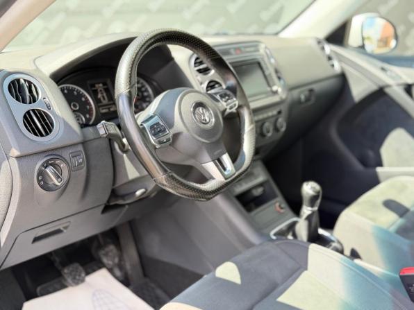 Volkswagen Tiguan I Рестайлинг с пробегом 2016 года, цена 1 045 000 рублей, 158000 км, внедорожник, Автокод Объявления
