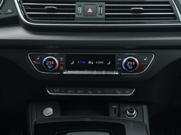 Audi Q5 II (FY) Рестайлинг с пробегом 2025 года, цена 5 869 000 рублей, 9076 км, внедорожник, Автокод Объявления