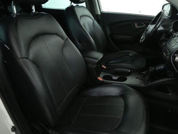 Hyundai ix35 I Рестайлинг с пробегом 2014 года, цена 1 252 000 рублей, 123600 км, внедорожник, Автокод Объявления