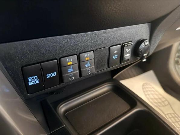 Toyota RAV4 IV (XA40) Рестайлинг с пробегом 2019 года, цена 2 599 000 рублей, 150000 км, внедорожник, Автокод Объявления