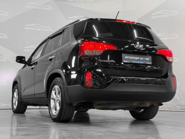 Kia Sorento II Рестайлинг с пробегом 2013 года, цена 1 300 000 рублей, 211700 км, внедорожник, Автокод Объявления