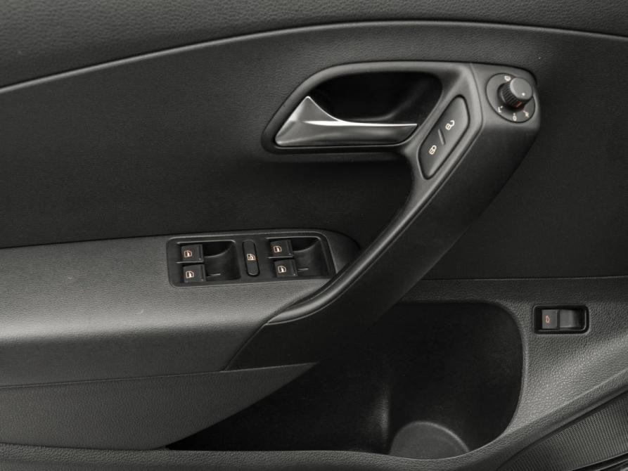 Volkswagen Polo V Рестайлинг Москва  - изображение 13