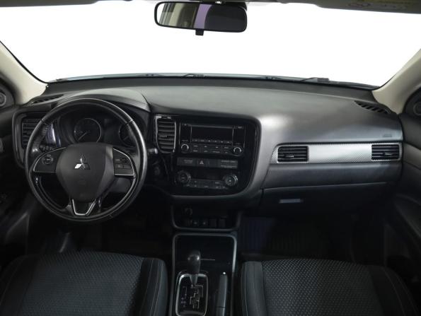 Mitsubishi Outlander III Рестайлинг 2 с пробегом 2018 года, цена 1 699 000 рублей, 122558 км, внедорожник, Автокод Объявления