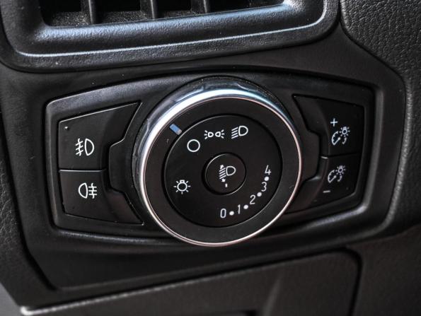 Ford Focus III Рестайлинг с пробегом 2018 года, цена 1 049 000 рублей, 108478 км, универсал, Автокод Объявления