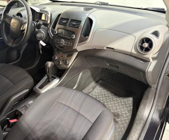 Chevrolet Aveo II с пробегом 2015 года, цена 650 000 рублей, 136098 км, седан, Автокод Объявления