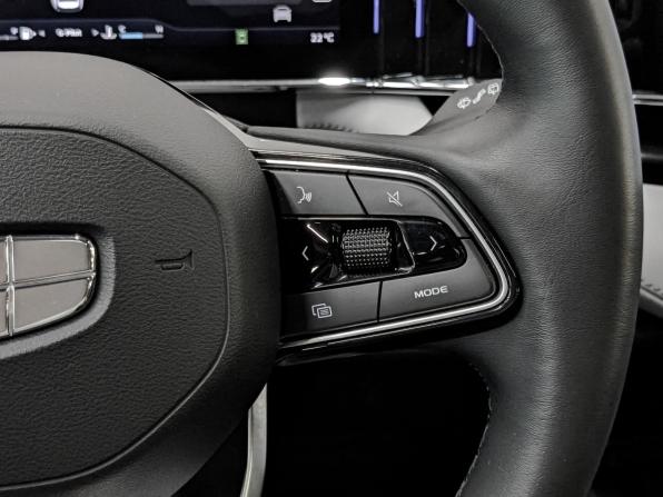 Geely Atlas II с пробегом 2024 года, цена 2 990 000 рублей, 36808 км, внедорожник, Автокод Объявления