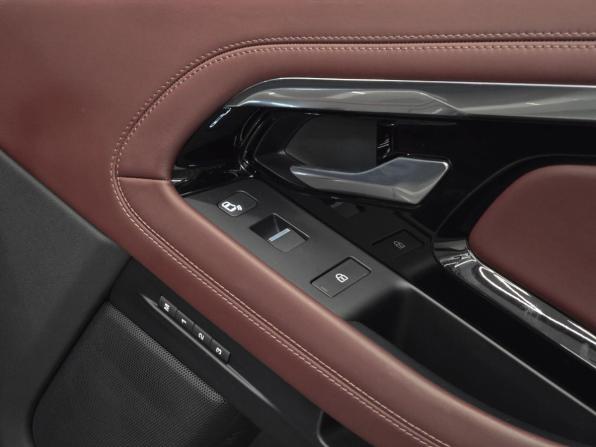 Land Rover Range Rover Evoque II с пробегом 2021 года, цена 4 700 000 рублей, 20000 км, внедорожник, Автокод Объявления