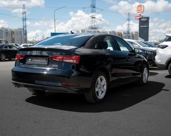 Audi A3 III (8V) Рестайлинг с пробегом 2017 года, цена 1 375 000 рублей, 139000 км, седан, Автокод Объявления