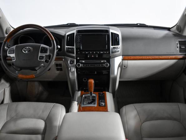 Toyota Land Cruiser 200 Series Рестайлинг 1 с пробегом 2012 года, цена 3 049 000 рублей, 317237 км, внедорожник, Автокод Объявления