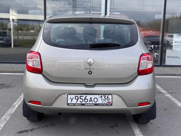 Renault Sandero II с пробегом 2016 года, цена 699 000 рублей, 174506 км, хэтчбек, Автокод Объявления