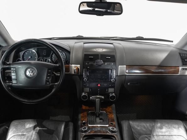 Volkswagen Touareg I Рестайлинг с пробегом 2008 года, цена 803 000 рублей, 261677 км, внедорожник, Автокод Объявления