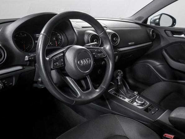 Audi A3 III (8V) Рестайлинг с пробегом 2019 года, цена 2 100 000 рублей, 78851 км, седан, Автокод Объявления