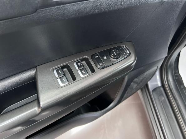Kia Sportage IV с пробегом 2018 года, цена 1 645 000 рублей, 210609 км, внедорожник, Автокод Объявления