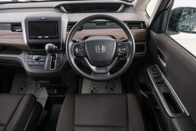 Honda Freed II Рестайлинг с пробегом 2020 года, цена 1 449 000 рублей, 147000 км, компактвэн, Автокод Объявления