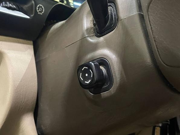 Lexus LX II с пробегом 2002 года, цена 1 749 000 рублей, 301878 км, внедорожник, Автокод Объявления