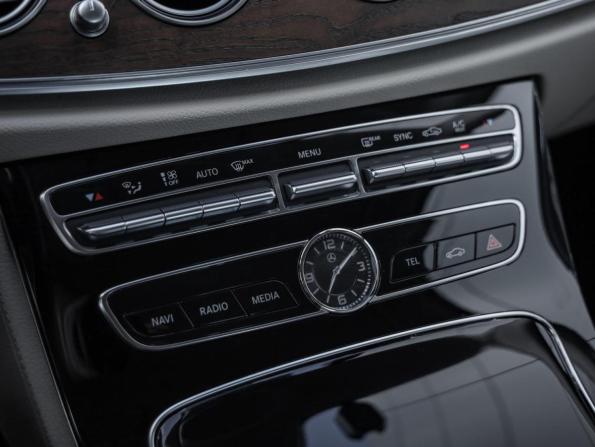Mercedes-Benz E-Класс V (W213 S213 C238) с пробегом 2016 года, цена 2 049 000 рублей, 225388 км, седан, Автокод Объявления