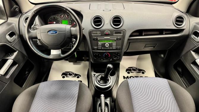 Ford Fusion I Рестайлинг с пробегом 2008 года, цена 350 000 рублей, 233772 км, хэтчбек, Автокод Объявления