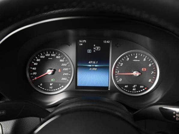 Mercedes-Benz C-Класс IV (W205) Рестайлинг с пробегом 2018 года, цена 2 798 000 рублей, 41398 км, седан, Автокод Объявления