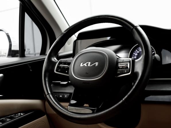 Kia Carnival IV с пробегом 2022 года, цена 4 250 000 рублей, 46965 км, минивэн, Автокод Объявления