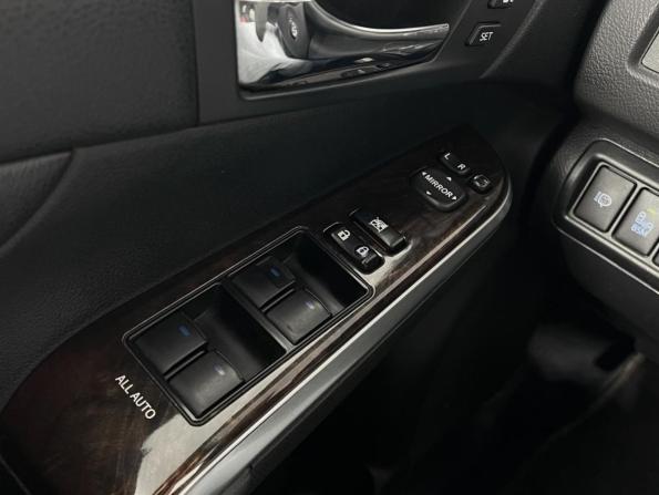 Toyota Camry VII (XV50) Рестайлинг 2 с пробегом 2017 года, цена 2 299 900 рублей, 211243 км, седан, Автокод Объявления