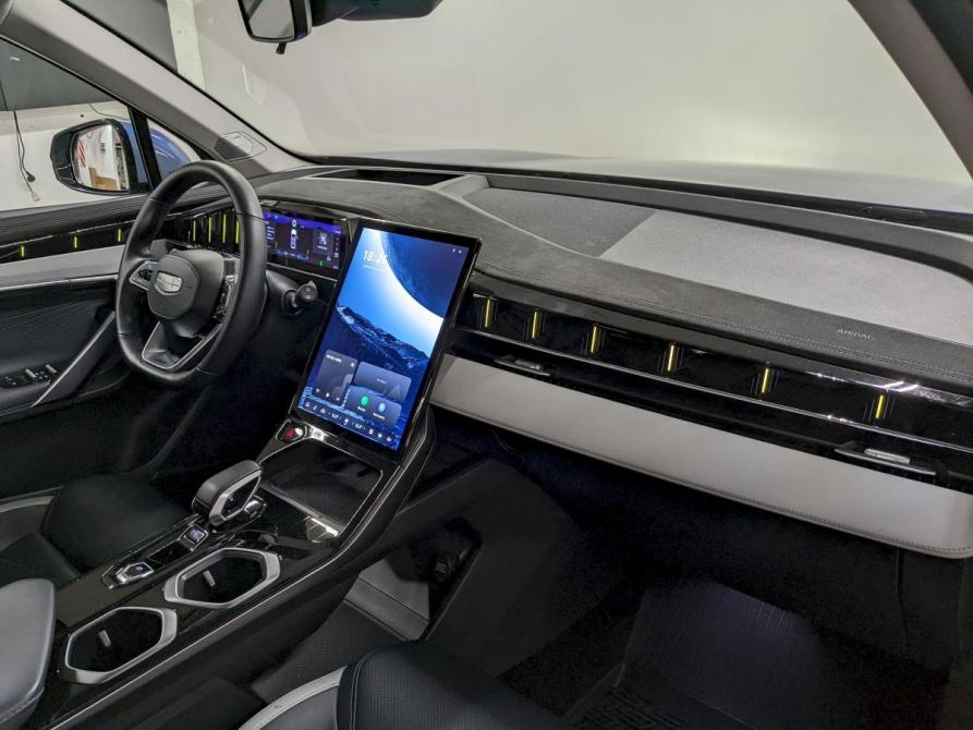Geely Atlas II Москва  - изображение 20