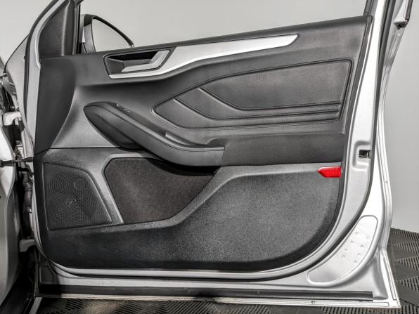 Ford Focus IV с пробегом 2020 года, цена 1 090 000 рублей, 238108 км, универсал, Автокод Объявления