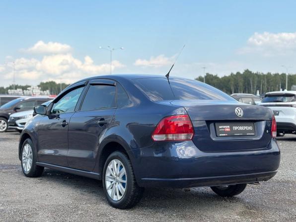 Volkswagen Polo V с пробегом 2012 года, цена 565 000 рублей, 298900 км, седан, Автокод Объявления