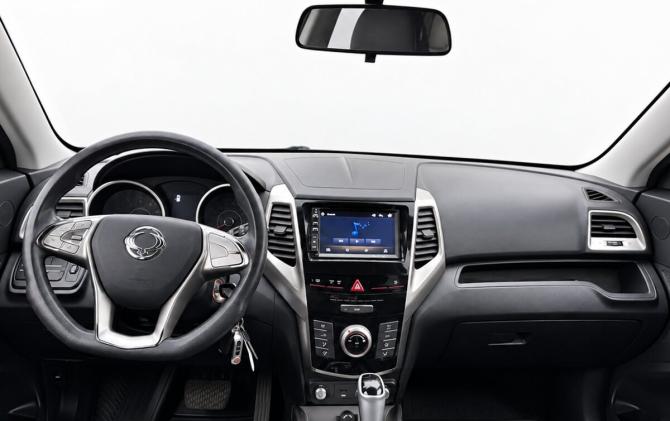 SsangYong Tivoli I с пробегом 2017 года, цена 1 340 000 рублей, 143604 км, внедорожник, Автокод Объявления