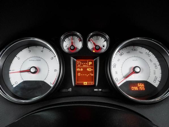 Peugeot 408 I с пробегом 2016 года, цена 899 000 рублей, 96153 км, седан, Автокод Объявления