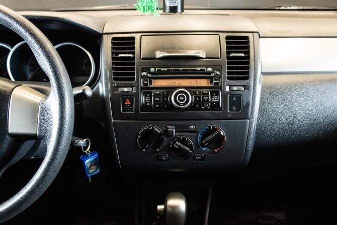 Nissan Tiida I Рестайлинг с пробегом 2011 года, цена 699 000 рублей, 69017 км, хэтчбек, Автокод Объявления