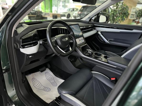 Geely Atlas II с пробегом 2024 года, цена 2 360 000 рублей, 81491 км, внедорожник, Автокод Объявления