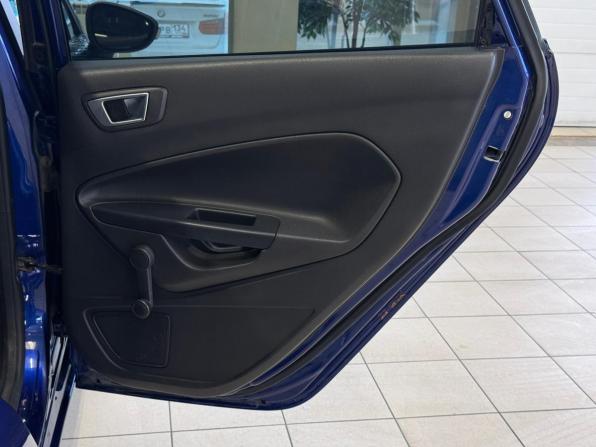 Ford Fiesta Mk6 Рестайлинг с пробегом 2016 года, цена 760 000 рублей, 161000 км, хэтчбек, Автокод Объявления