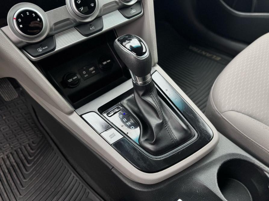 Hyundai Elantra VI (AD) Рестайлинг Владикавказ  - изображение 14
