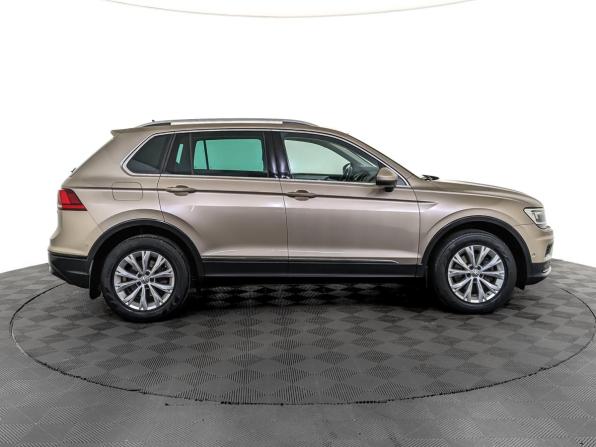 Volkswagen Tiguan II с пробегом 2017 года, цена 2 245 000 рублей, 74102 км, внедорожник, Автокод Объявления